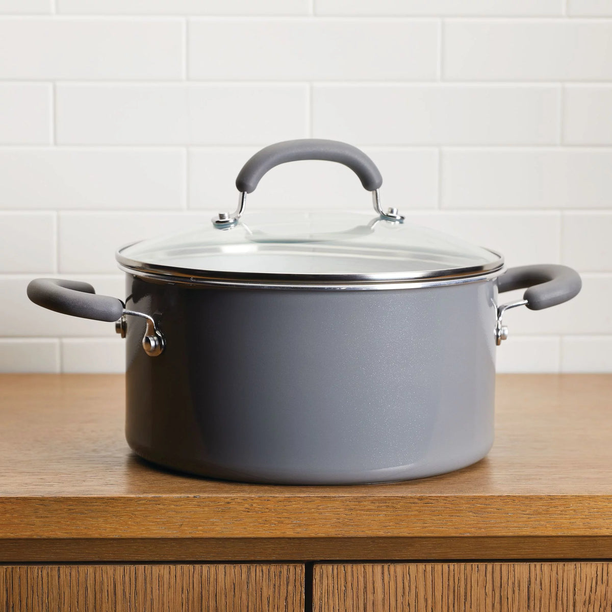 6 Quart Aluminum Nonstick Stockpot G671