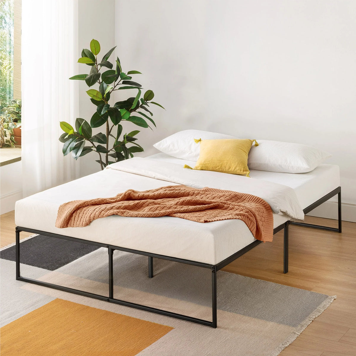 14 Inch Metal Platform Bed Frame with Steel Slats King O76797