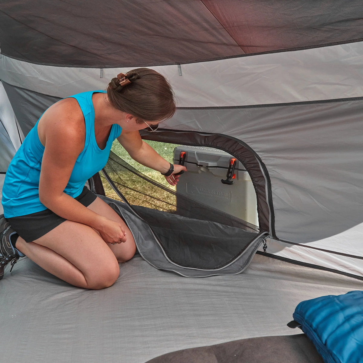 8-Person Connect Tent with Screen Porch Q6515