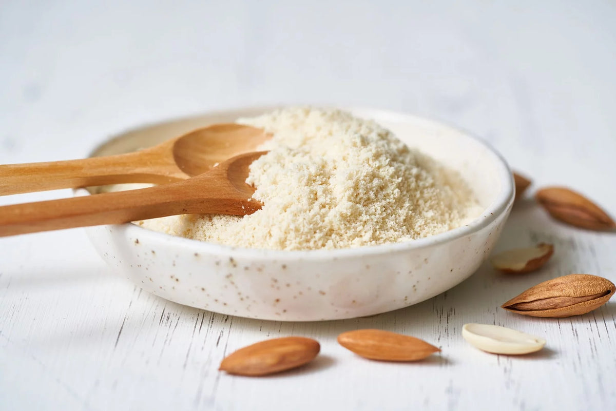 Organic Blanched Almond Flour, 4 Pounds M663805