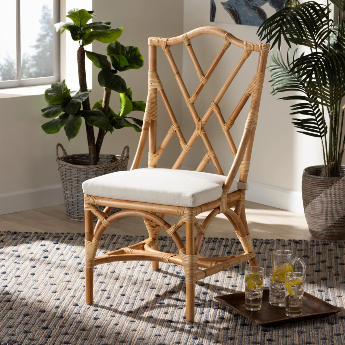 Natural Finished Rattan Chair Z8112