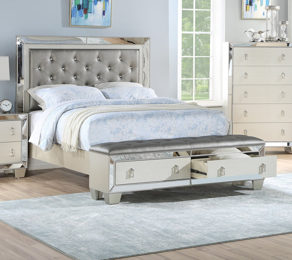 California King Size Silver Faux Leather Tufted Bed with Storage Y483