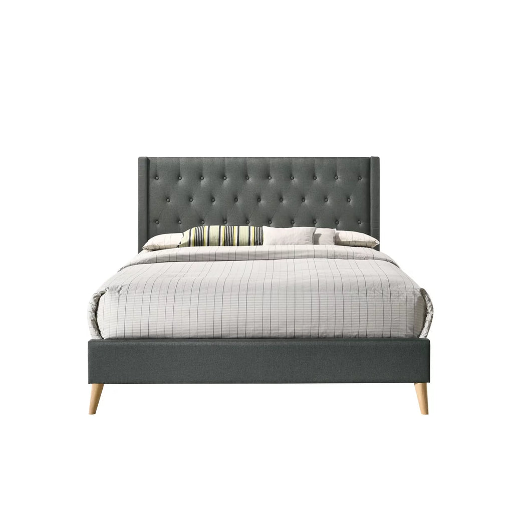 Queen Tufted Panel Bed T642858